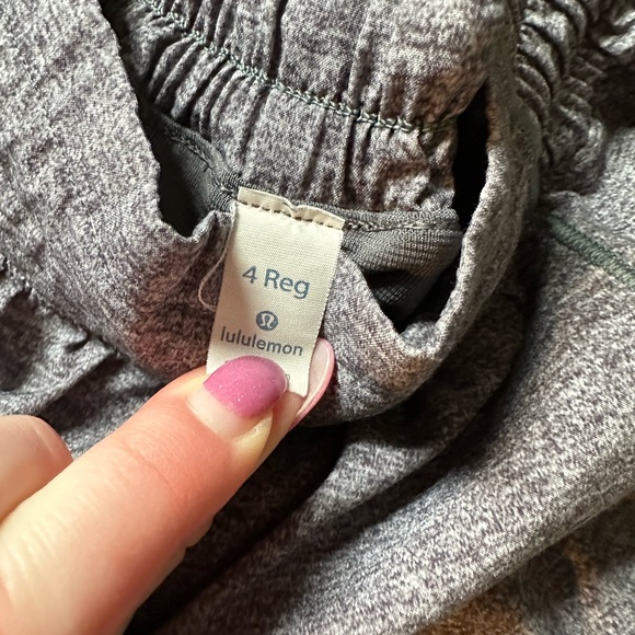 2.5” length Lululemon hotty hot - Picture 3 of 3